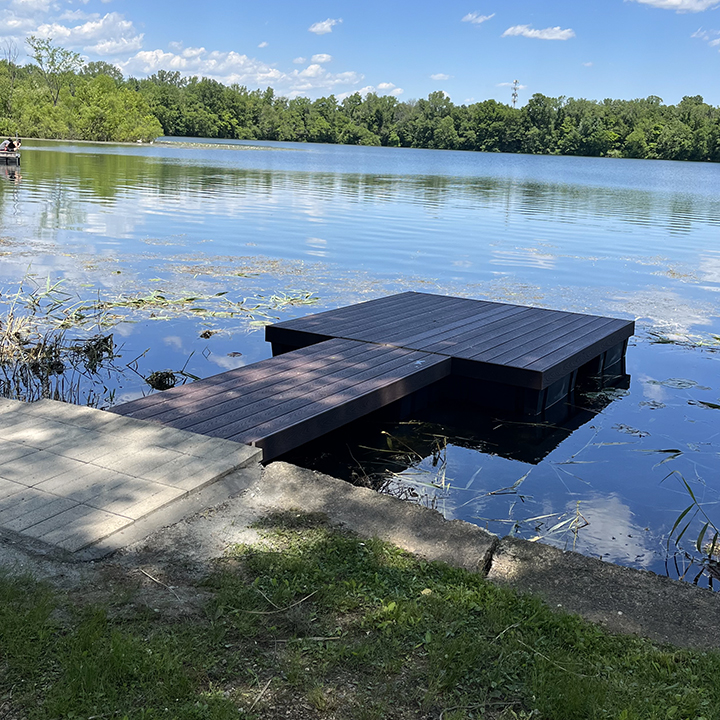 floating dock kit in pond